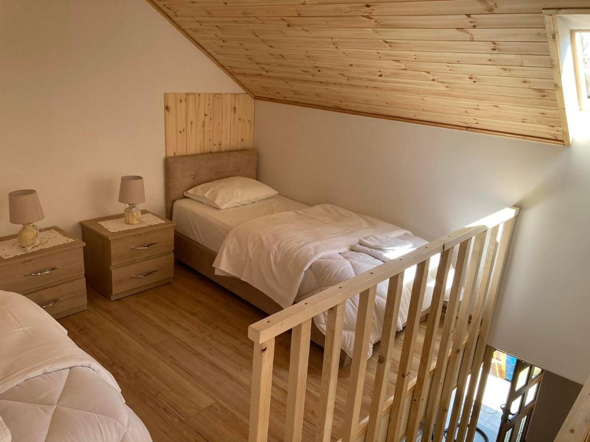 Sokaku I Te Marreve Guesthouse Gjirokaster Bagian luar foto